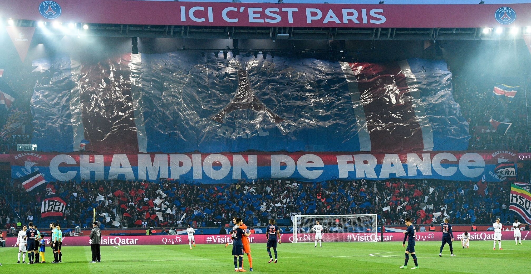 PSG Parc des Princes fans banner champions 2018