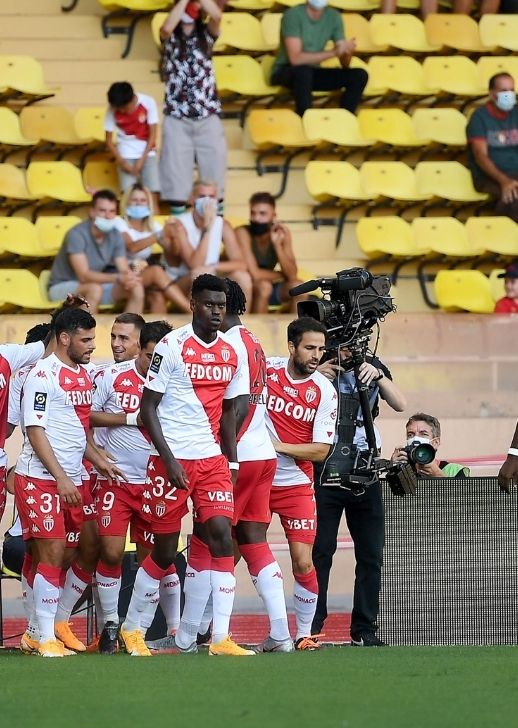 Monaco celebrate goal against Nantes