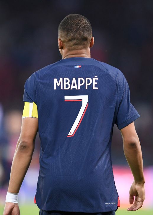 Kylian Mbappé - Player profile 23/24