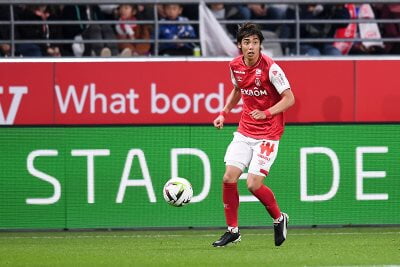 Junya Ito on the ball against AS Monaco