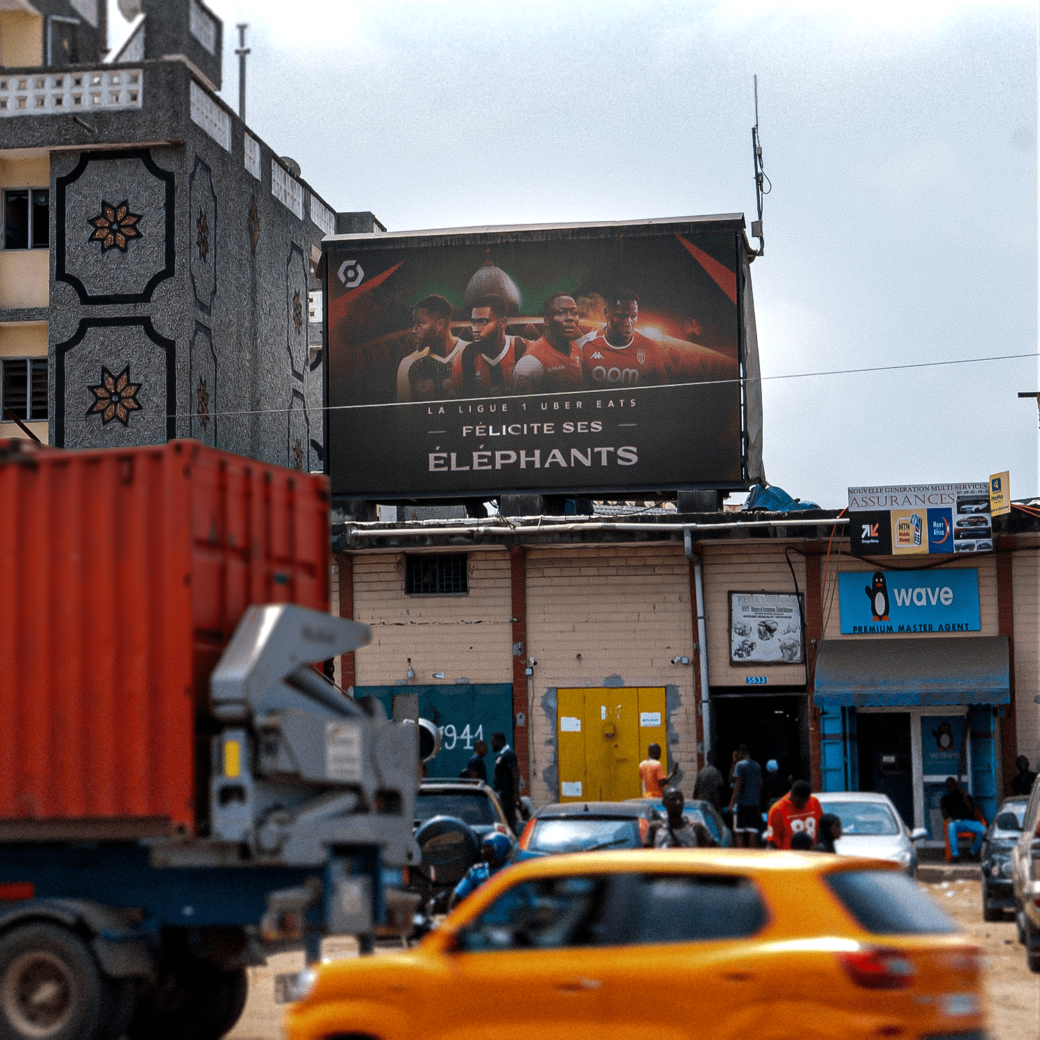 A billboard congratulating Côte d'Ivoire